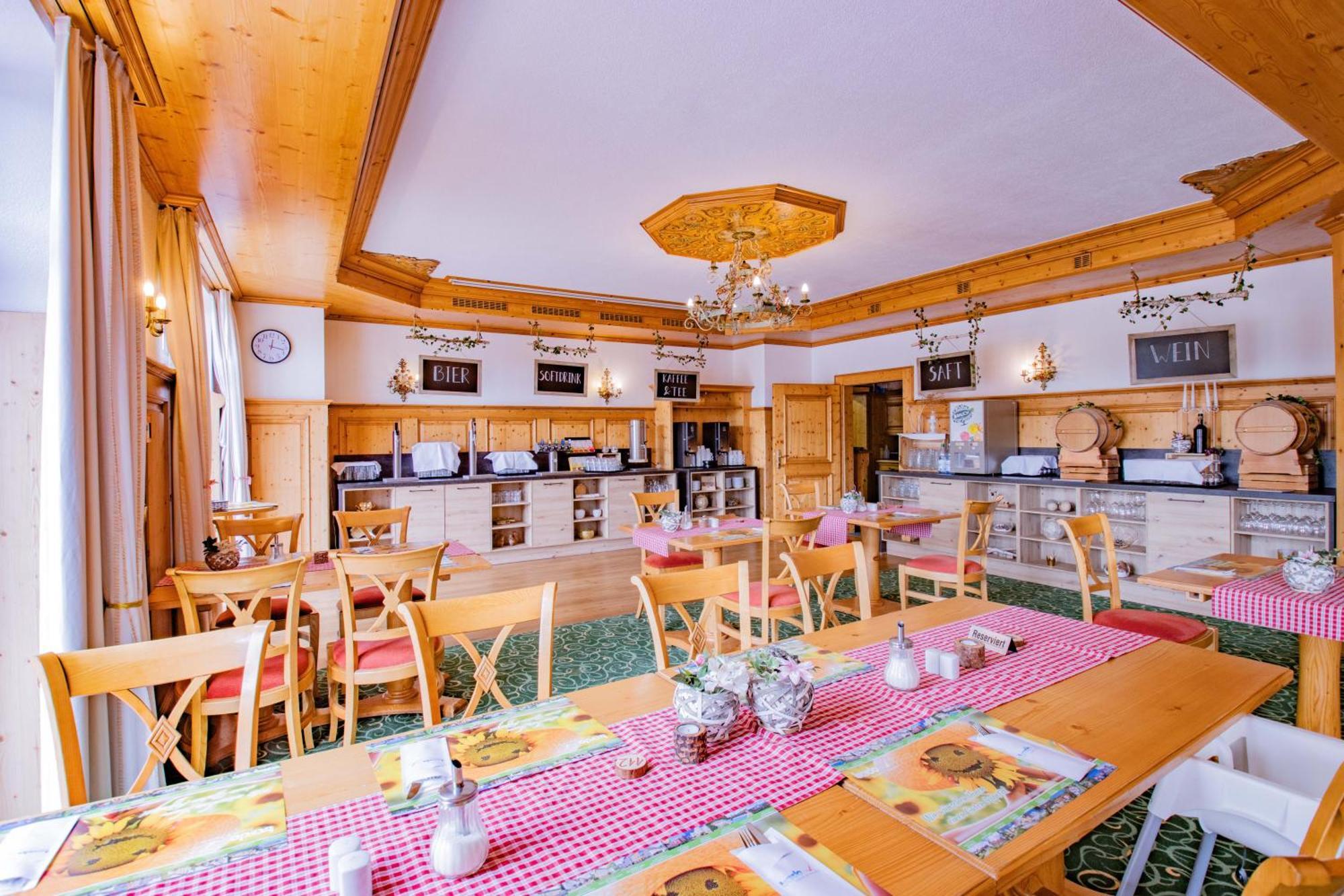 Ferien Hotel Flaeming Niemegk  Екстер'єр фото